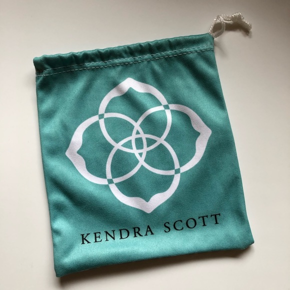 KendraScott Rayne Long Pendant Necklace in Magenta - Picture 5 of 7